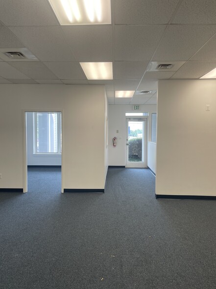 500 Main St, Reisterstown, MD for lease - Building Photo - Image 3 of 12