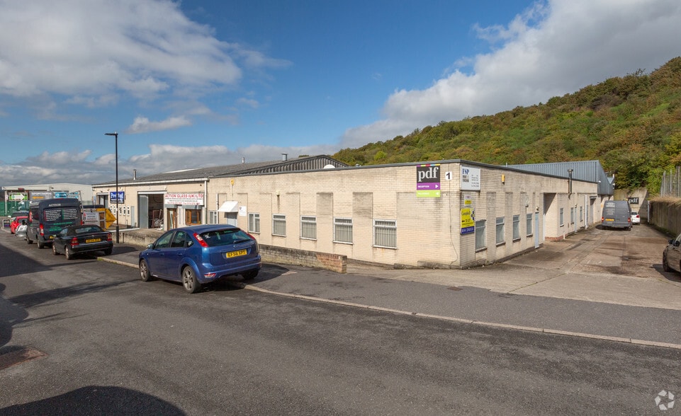 104 Fitzwalter Rd, Sheffield for lease - Primary Photo - Image 1 of 2