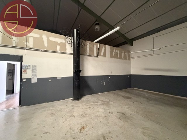 Retail in Colomiers for lease - Interior Photo - Image 3 of 4