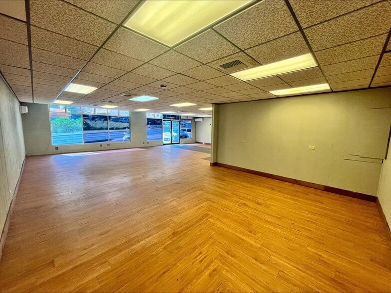 986 Lower Main St, Wailuku, HI for lease - Interior Photo - Image 2 of 6