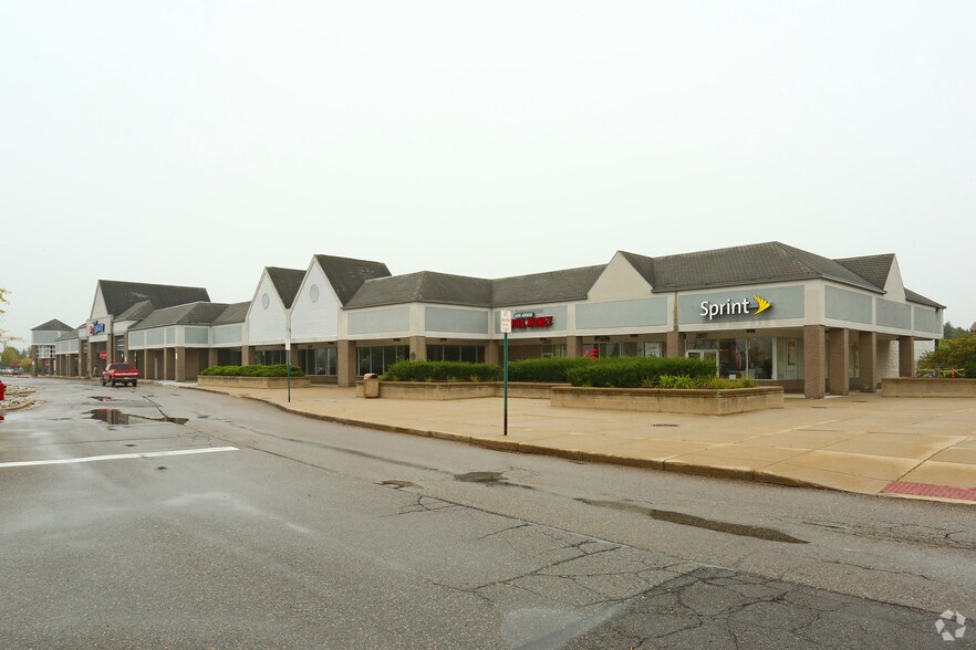 2655-2933 Oak Valley Dr, Ann Arbor, MI à louer - Photo principale - Image 2 de 4