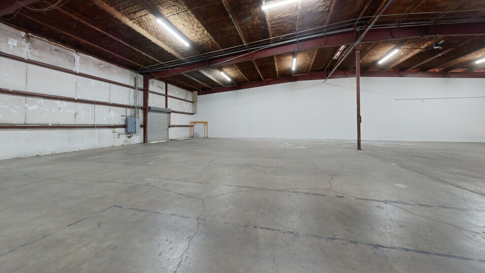 12826 Hempstead Rd, Houston, TX à louer - Numérisation 3D de Matterport - Image 3 de 12