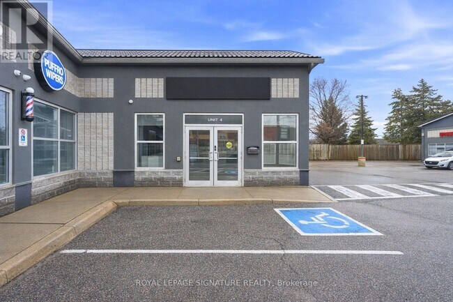 Plus de détails pour 158 Guelph St, Halton Hills, ON - Bureau/Commerce de détail à louer