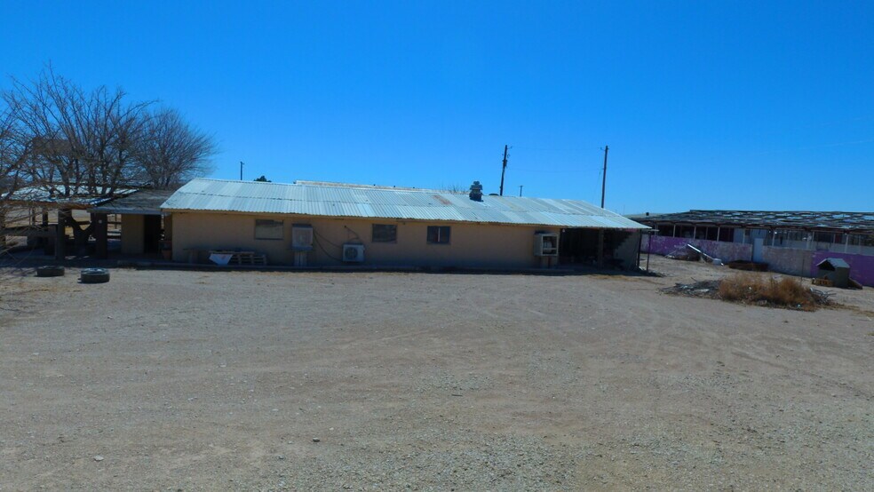 1103 U.S. 385, Highway, Mccamey, TX à vendre - Photo du bâtiment - Image 2 de 38