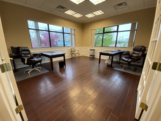 More details for 42500 Eleven Mile Rd, Novi, MI - Office for Lease