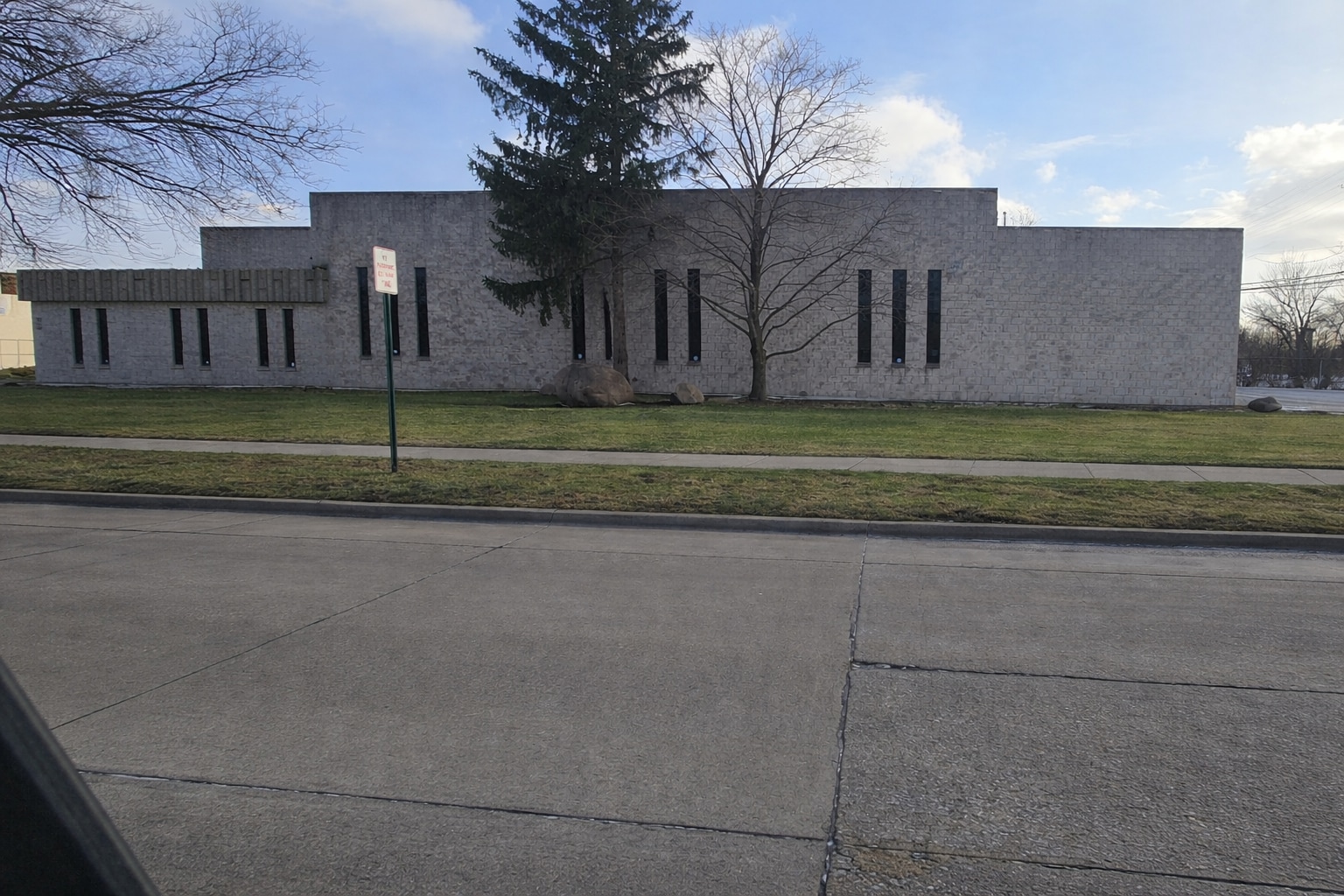5840-5852 Hubbard Ave, Garden City, MI for sale Primary Photo- Image 1 of 9