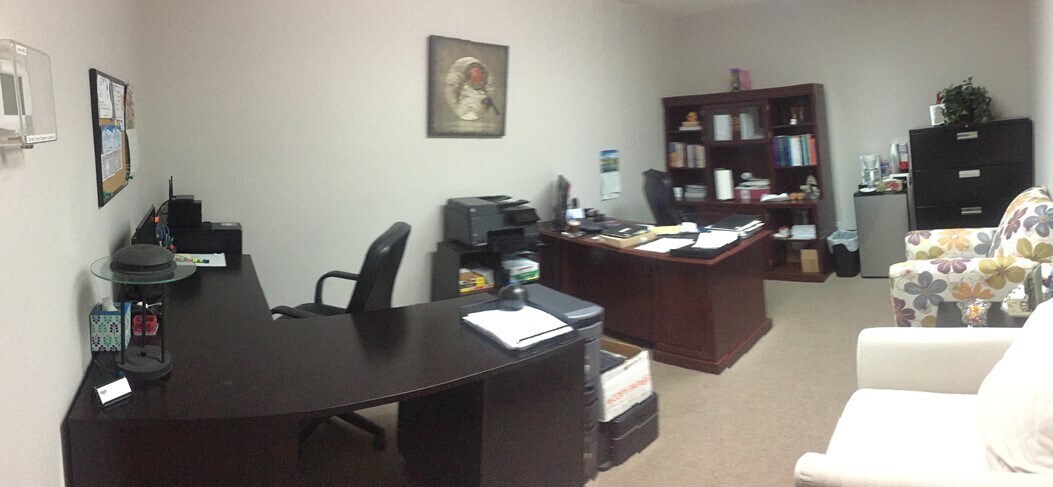 2049 Pacific Coast Hwy, Lomita, CA for lease Interior Photo- Image 1 of 1