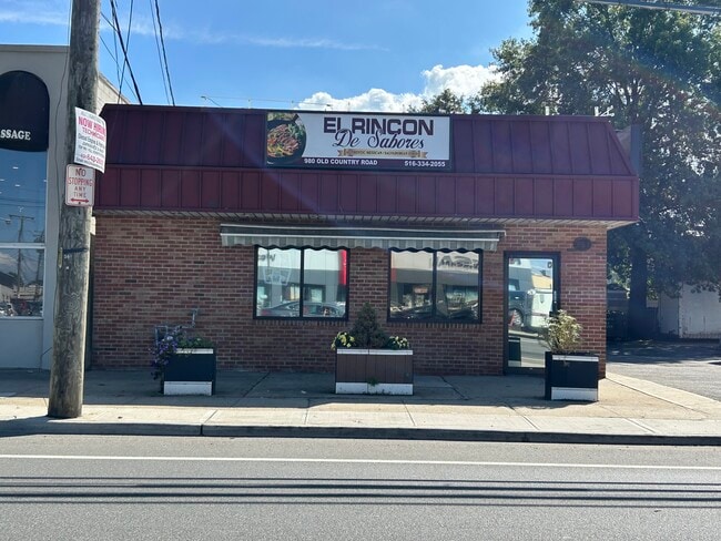 More details for 980 Old Country Rd, Westbury, NY - Retail for Sale