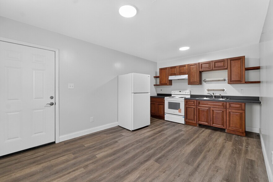 8404 Halls Ferry Rd, Saint Louis, MO à vendre - Photo du bâtiment - Image 2 de 8