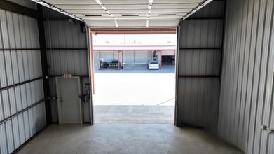 941 US-183 Hwy, Liberty Hill, TX for lease Interior Photo- Image 2 of 4