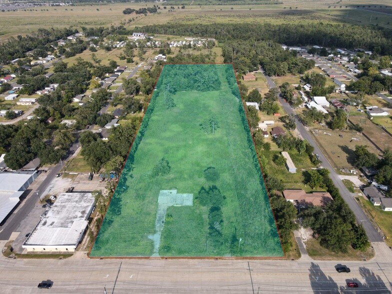 5617 Common St, Lake Charles, LA à vendre - Photo du bâtiment - Image 3 de 16