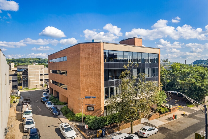 255 Bank St, Waterbury, CT for sale - Building Photo - Image 2 of 46