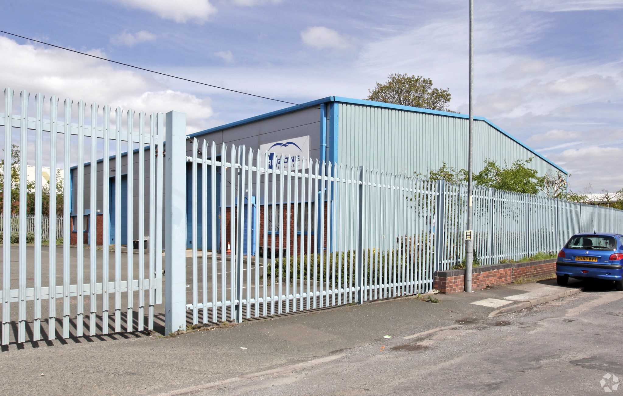 Queen St, Darlaston for lease Primary Photo- Image 1 of 3