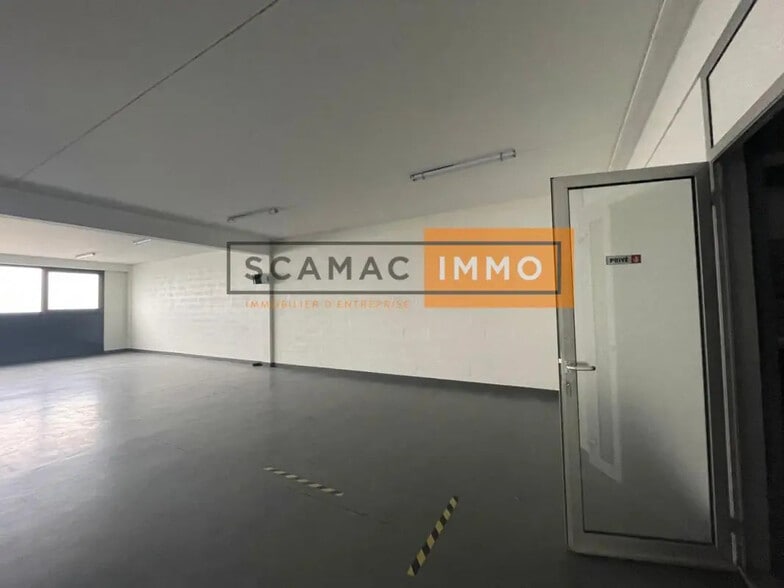 Industrial in Herblay-sur-Seine for lease - Interior Photo - Image 3 of 15