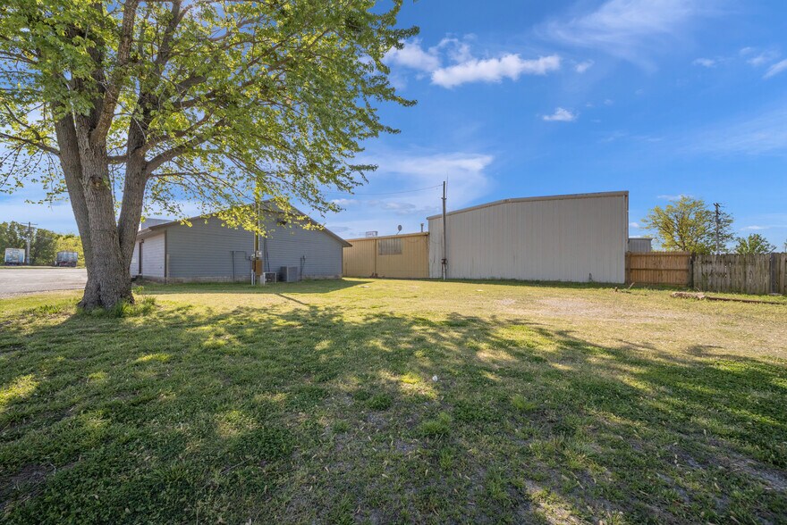 4802 S Muskogee Ave, Tahlequah, OK à louer - Photo du bâtiment - Image 2 de 15