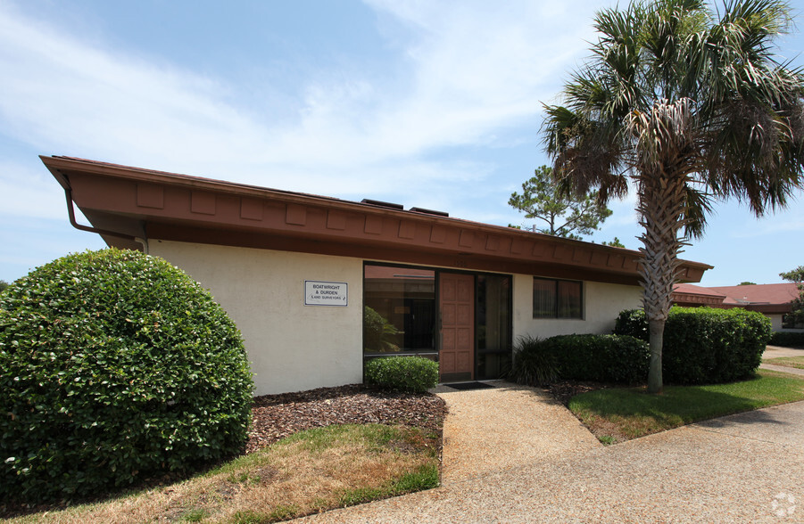 1502-1510 Roberts Dr, Jacksonville Beach, FL à vendre - Photo du bâtiment - Image 1 de 1