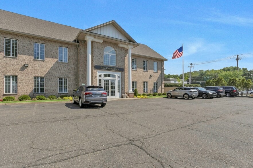 161 Mckinley St, Closter, NJ for sale - Building Photo - Image 2 of 37