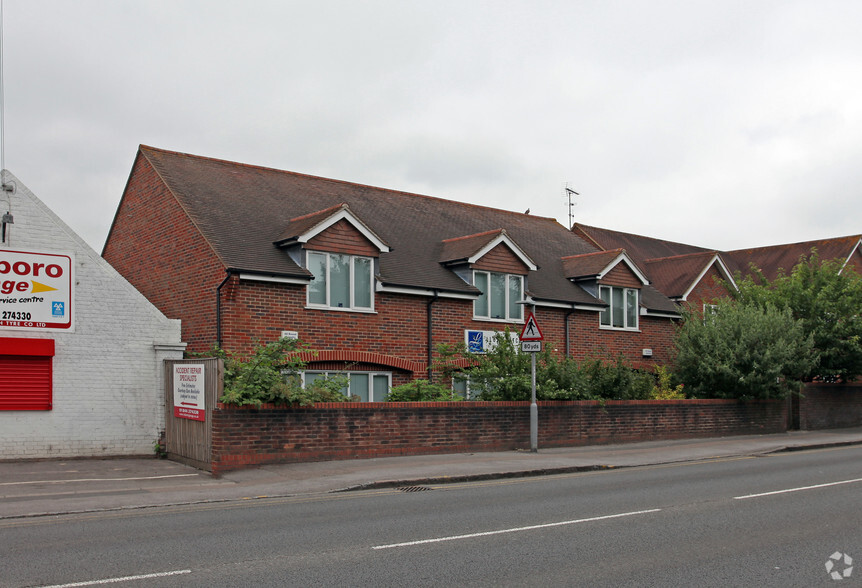 High St, Princes Risborough à vendre - Photo principale - Image 1 de 1