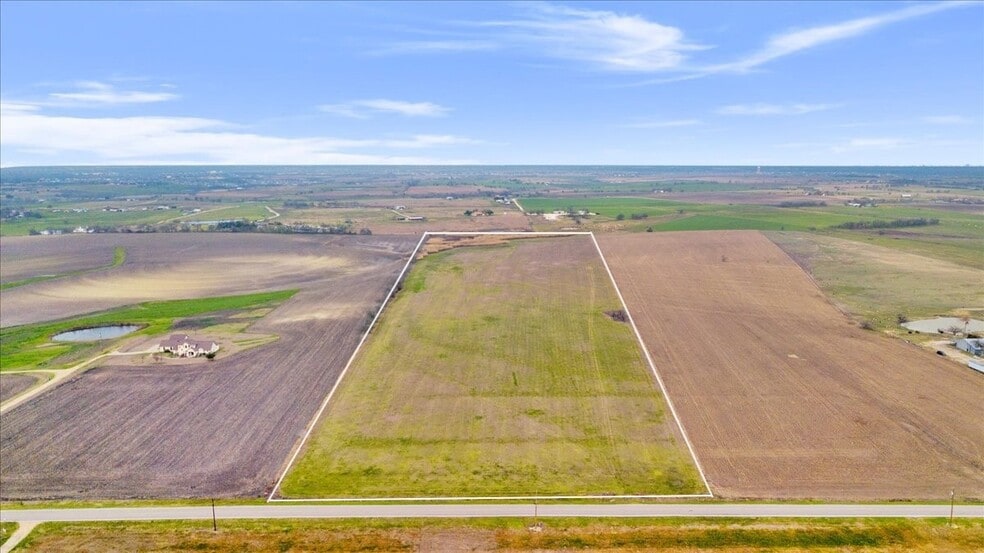 20512 Cameron Rd, Coupland, TX for lease - Primary Photo - Image 1 of 1