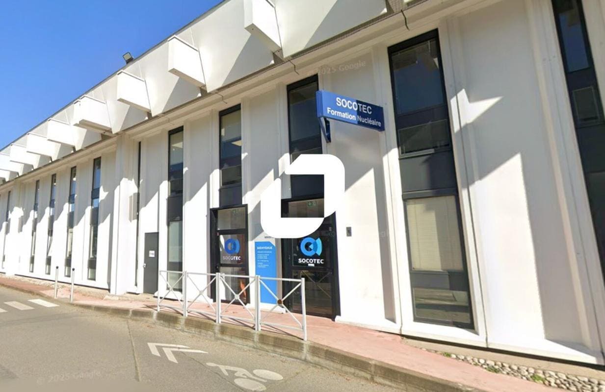 Office in Rungis for lease Building Photo- Image 1 of 2