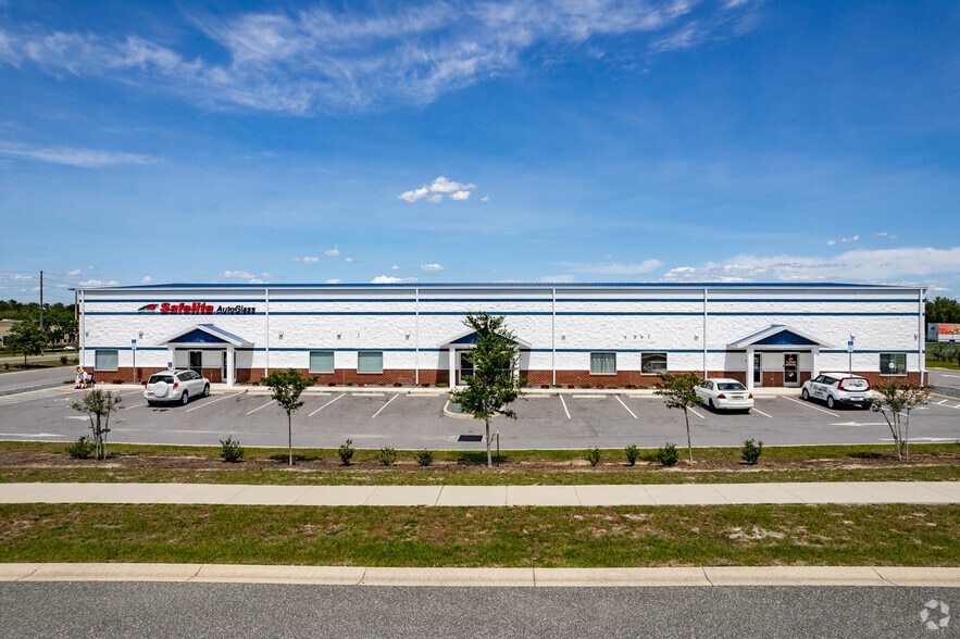 1720 Leesburg Commons Ct Building 1 & 2 portfolio of 2 properties for sale on LoopNet.ca - Building Photo - Image 2 of 17