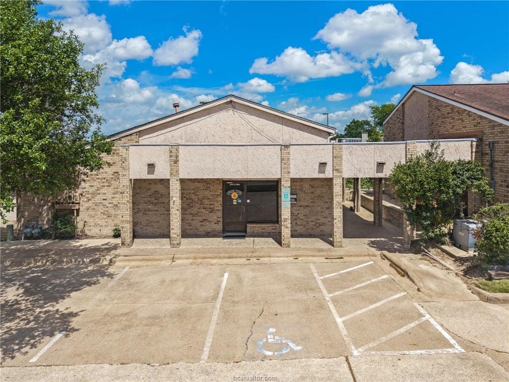 2701 E 29th St, Bryan, TX for sale Primary Photo- Image 1 of 5