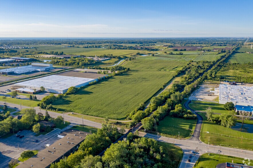 7801 Durand Ave, Mount Pleasant, WI à vendre - Photo du bâtiment - Image 1 de 1