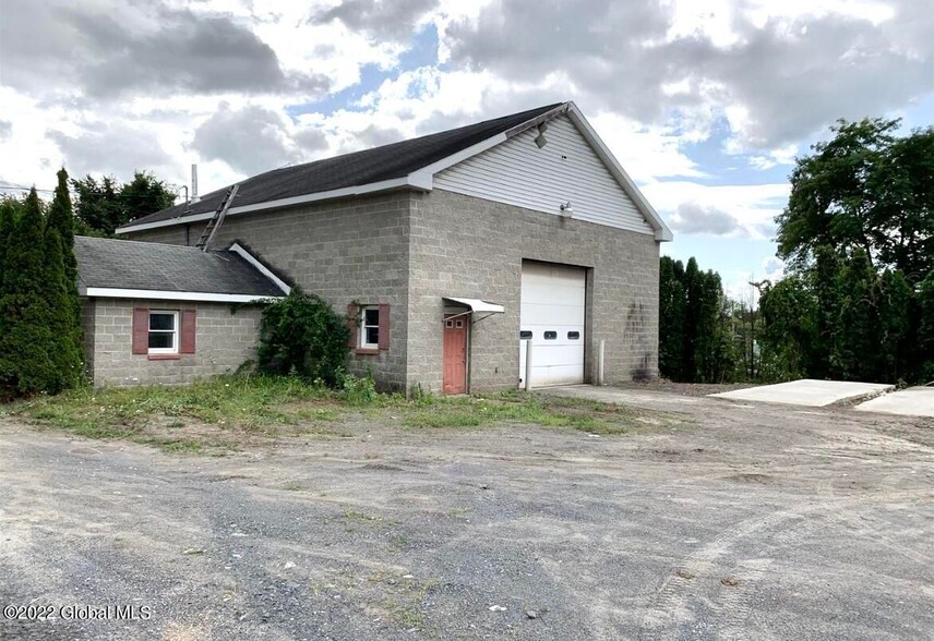 410 Dix Ave, Queensbury, NY for sale - Building Photo - Image 1 of 1