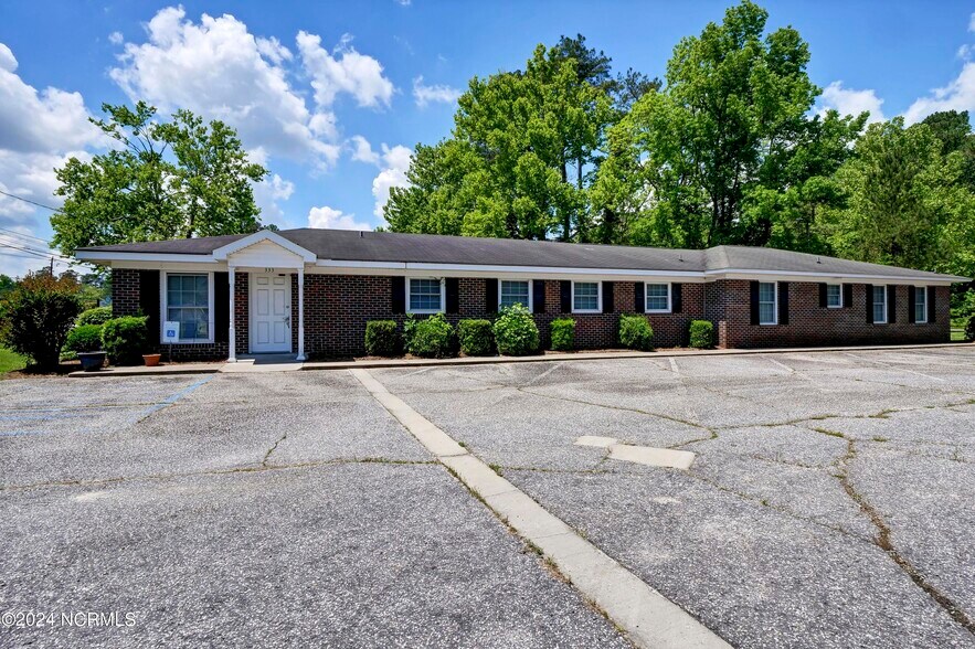 333 Jefferson St, Whiteville, NC à vendre - Photo du bâtiment - Image 3 de 33