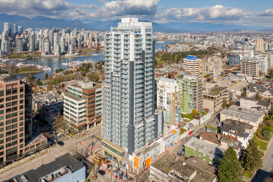 2538 Birch St, Vancouver, BC à vendre - Photo de construction - Image 2 de 2