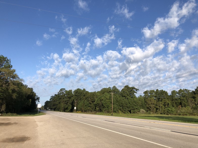 19774 Highway 105 E, Cleveland, TX for sale - Primary Photo - Image 1 of 1