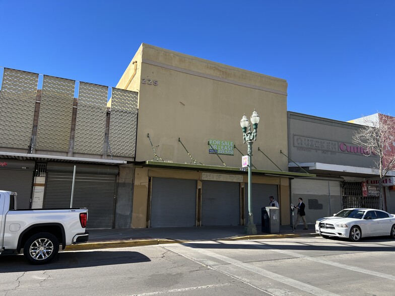 225 S Stanton St, El Paso, TX for lease - Building Photo - Image 2 of 6