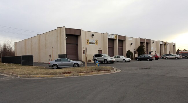 Plus de détails pour 9026 Euclid Ave, Manassas, VA - Industriel à louer