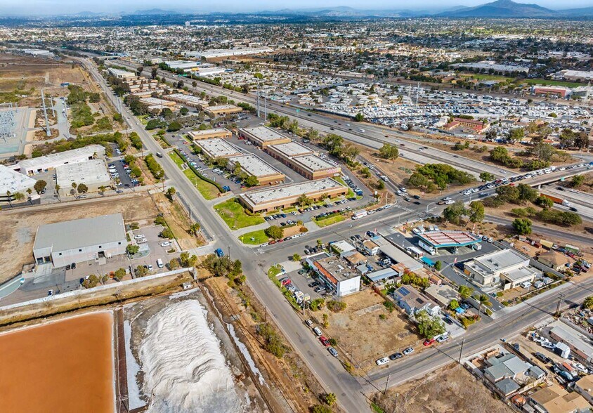 1500 Bay Blvd, Chula Vista, CA à vendre - Photo du bâtiment - Image 2 de 6