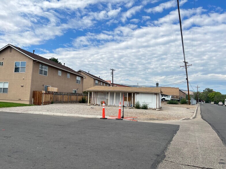 3301 Smith Dr, Reno, NV à vendre - Photo du bâtiment - Image 2 de 3