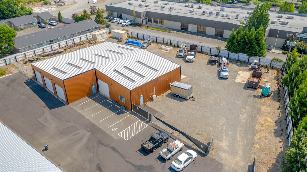 1120 Candlewood Dr NE, Keizer, OR à vendre - Photo du bâtiment - Image 2 de 4