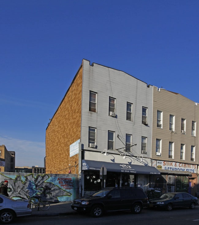More details for 983 Flushing Ave, Brooklyn, NY - Retail for Lease