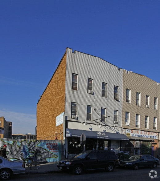 983 Flushing Ave, Brooklyn, NY for lease - Primary Photo - Image 1 of 1