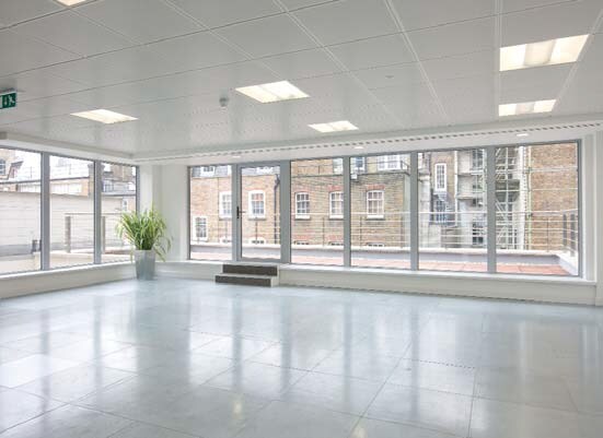 85-86 Newman St, Londres à louer - Hall d’entrée - Image 3 de 12