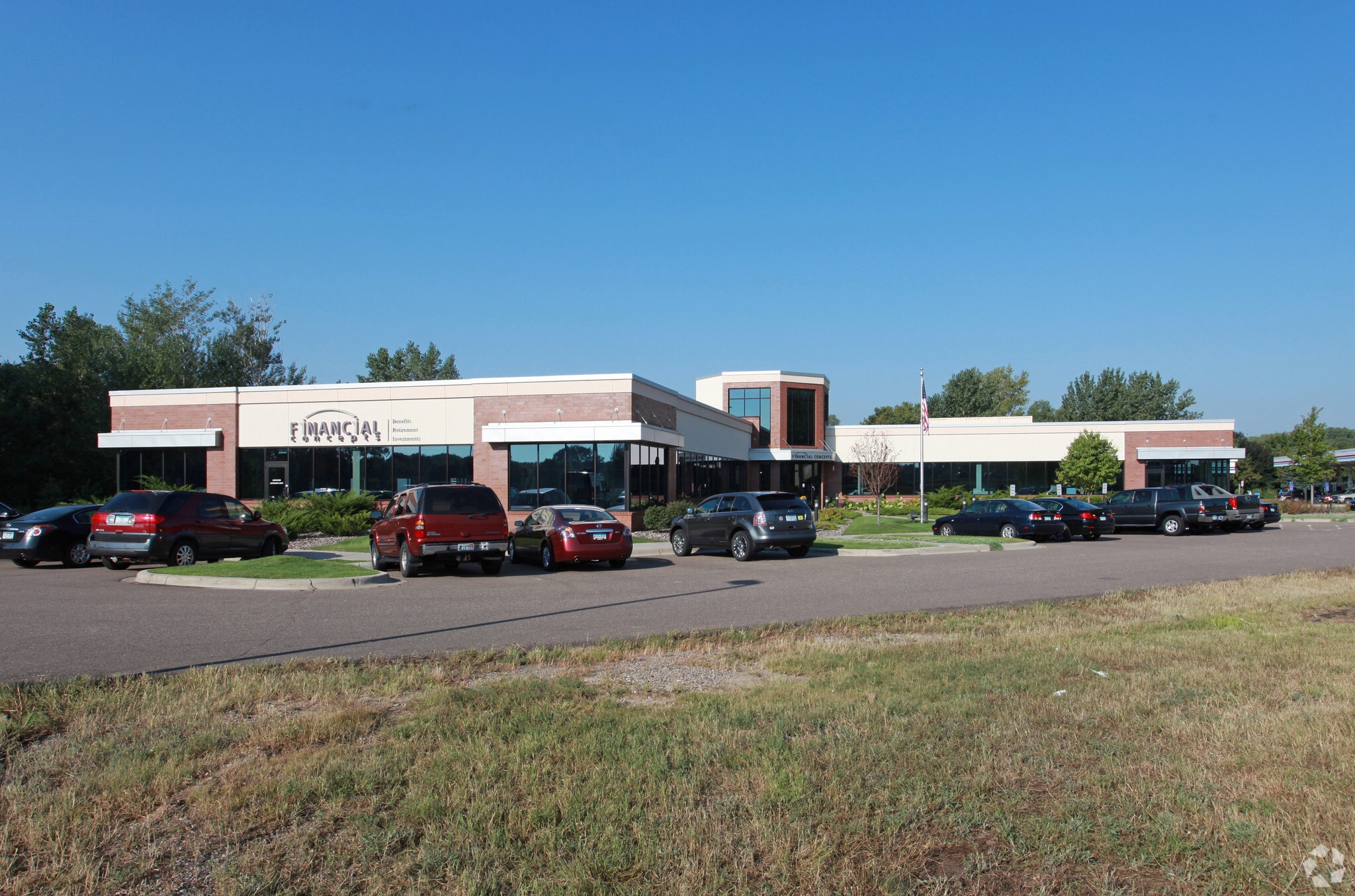 9655 Schmidt Lake Rd, Plymouth, MN for sale Building Photo- Image 1 of 15