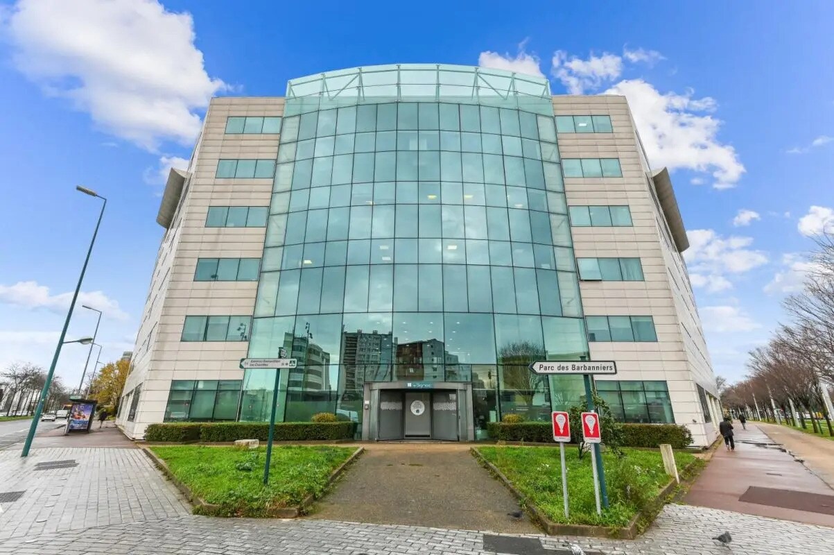 1 Avenue Du Général De Gaulle, Gennevilliers for lease Building Photo- Image 1 of 12