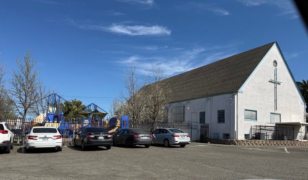 1100 Las Palmas Ave, Sacramento, CA for sale - Building Photo - Image 3 of 6