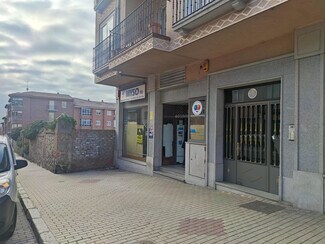 Plus de détails pour Multi-résidentiel à vendre