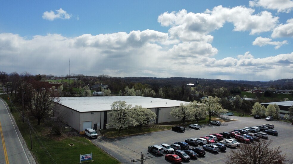 316 Donohoe Rd, Greensburg, PA à vendre - Photo du bâtiment - Image 2 de 22