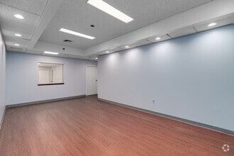 6388 Silver Star Rd, Orlando, FL à louer Photo intérieure- Image 2 de 7