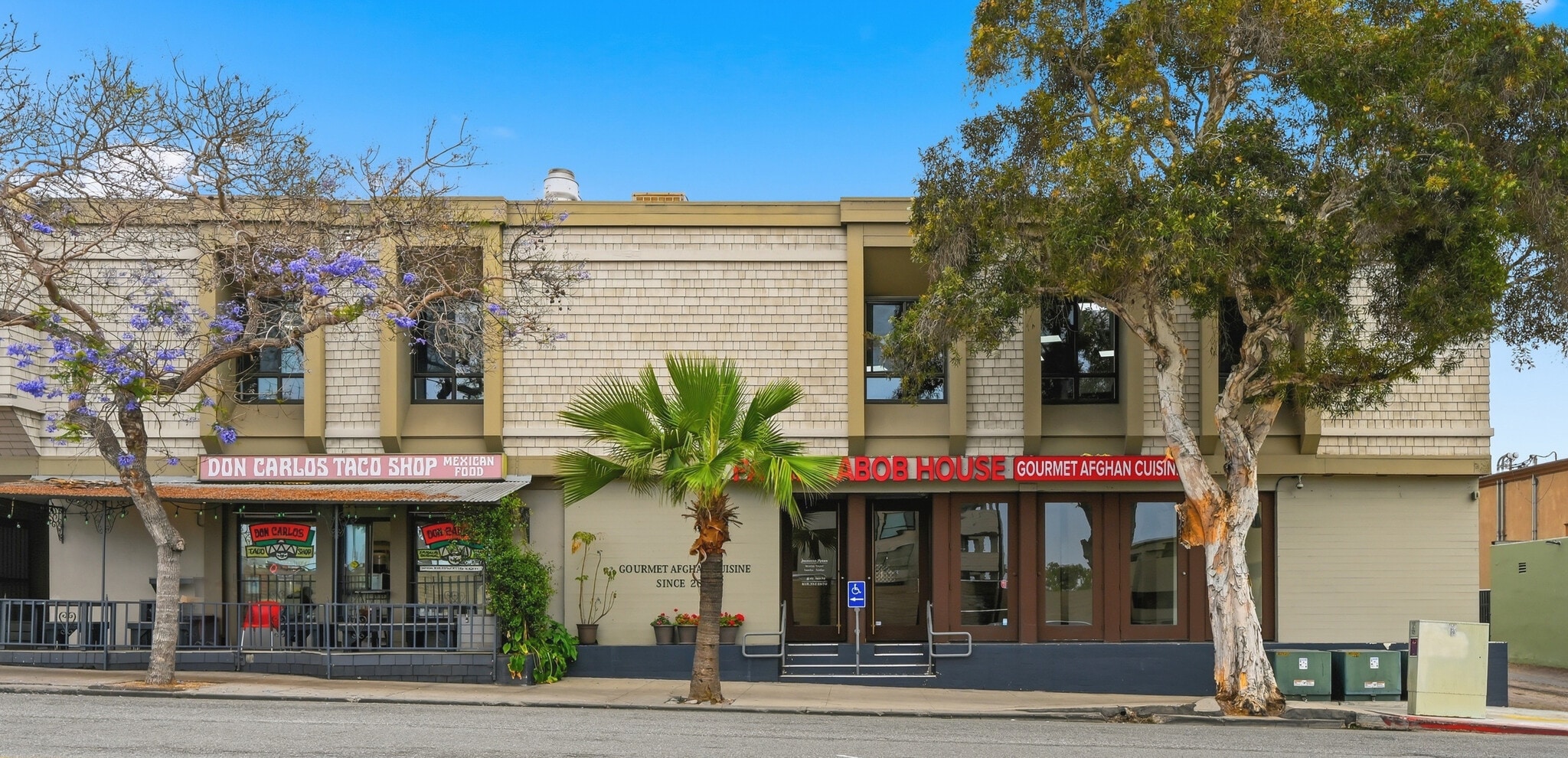 727-737 Pearl St, La Jolla, CA à louer Photo intérieure- Image 1 de 12