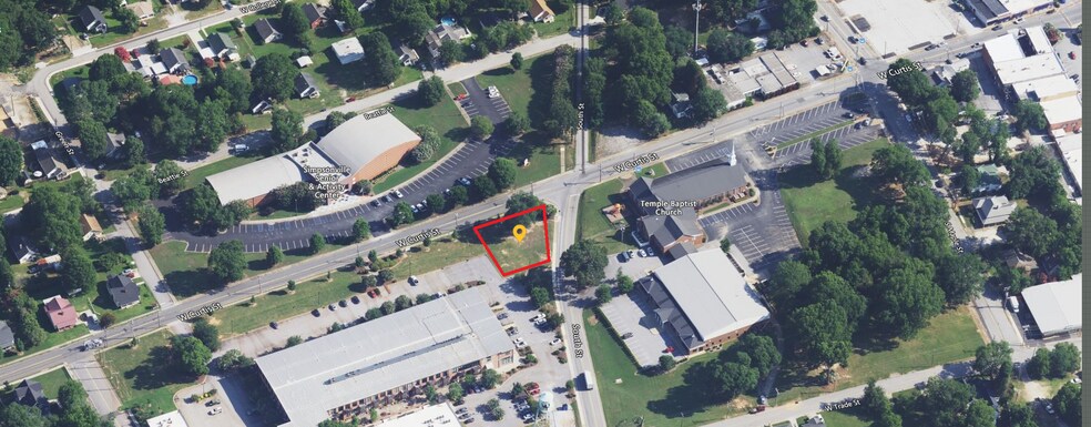 301 W Curtis St, Simpsonville, SC à vendre - Photo principale - Image 1 de 9