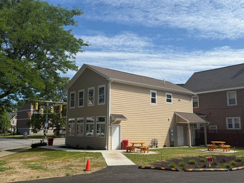 773 E Main St, Rochester, NY for sale - Building Photo - Image 3 of 7