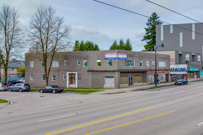 Plus de détails pour 1590-1594 Kingsway – Bureau à vendre, Vancouver, BC