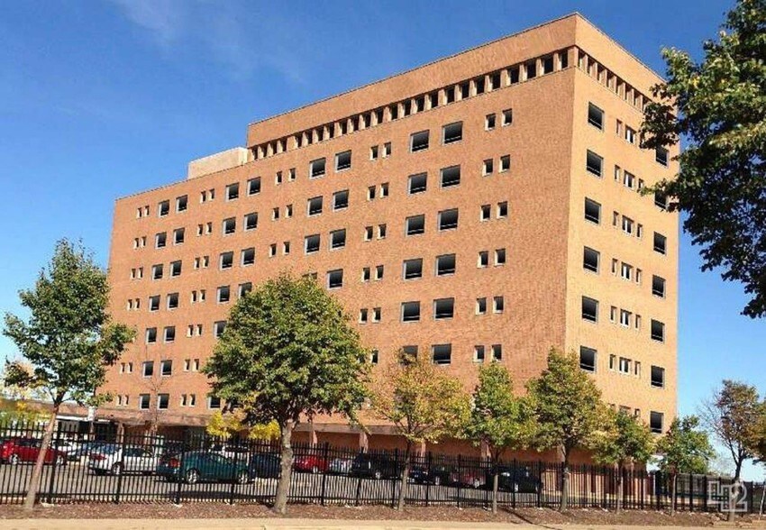 393 Dunlap St N, Saint Paul, MN à louer - Photo du bâtiment - Image 1 de 3